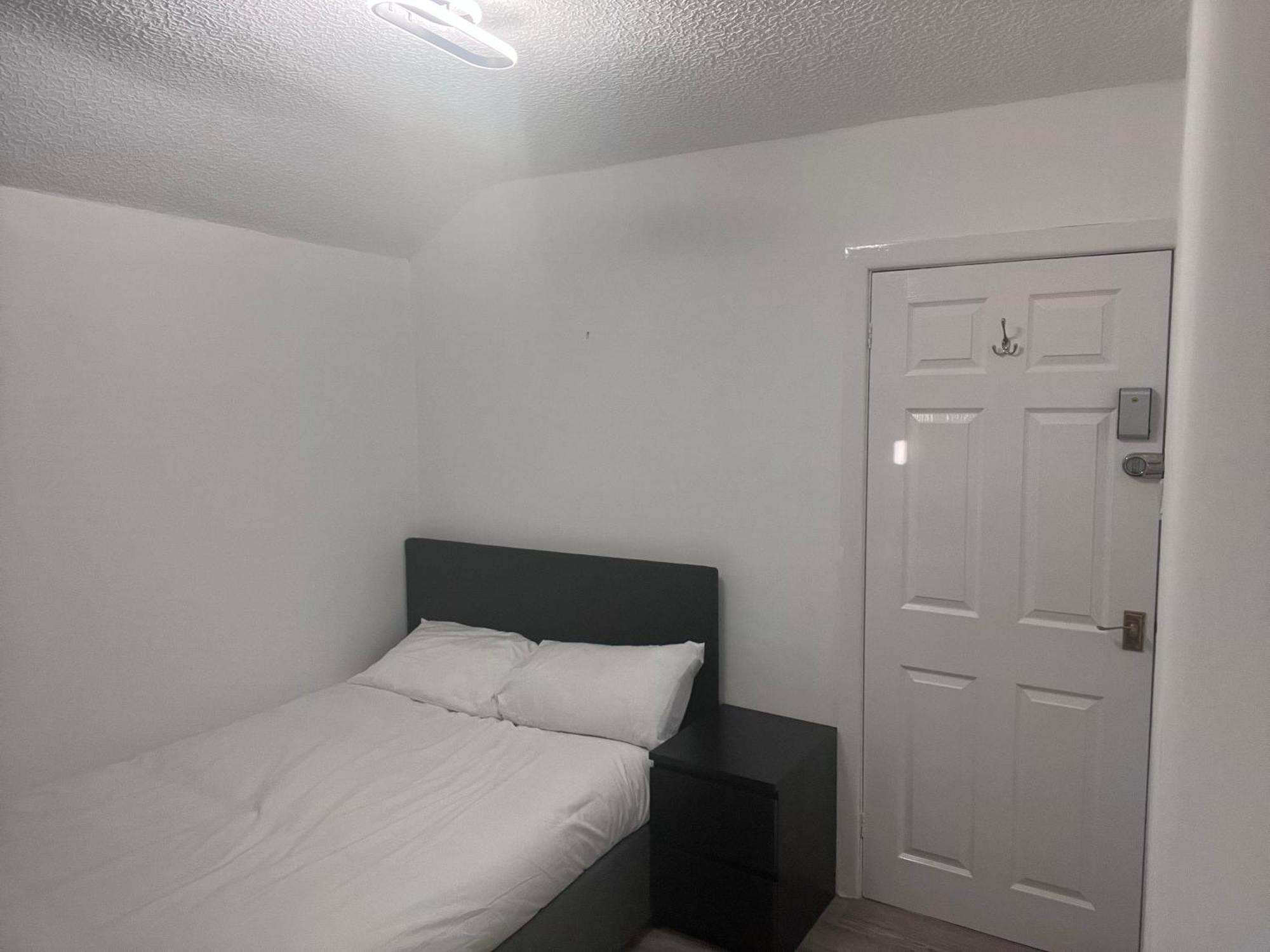 Room Of Bliss Radcliffe Екстериор снимка